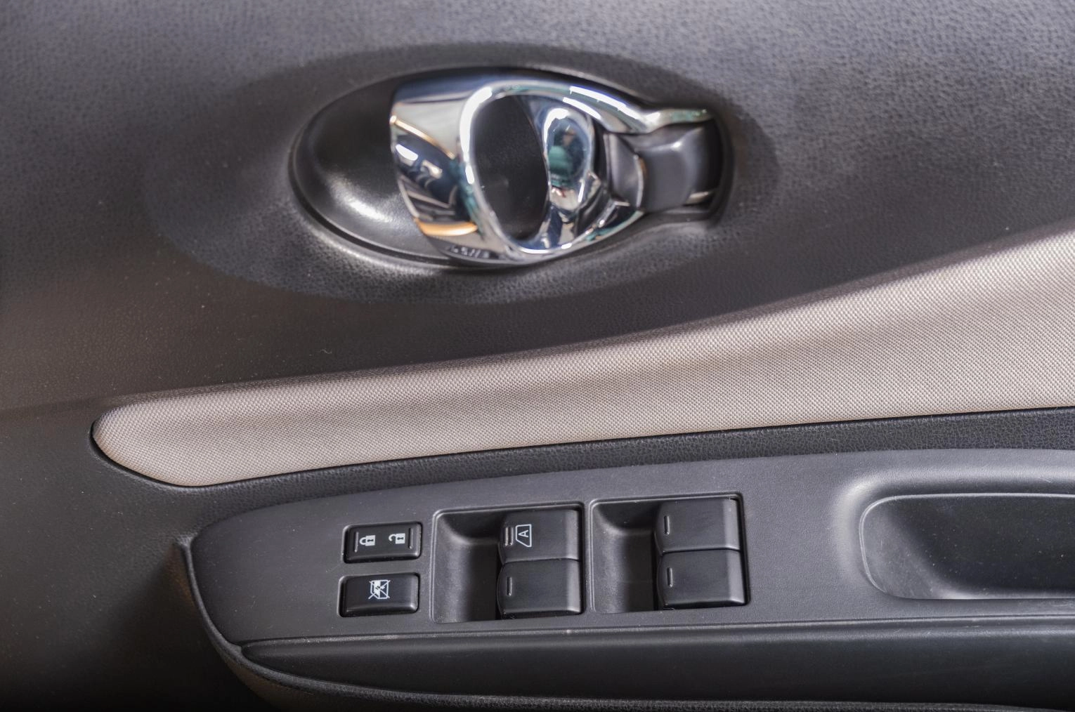 Nissan Note 8 из 19