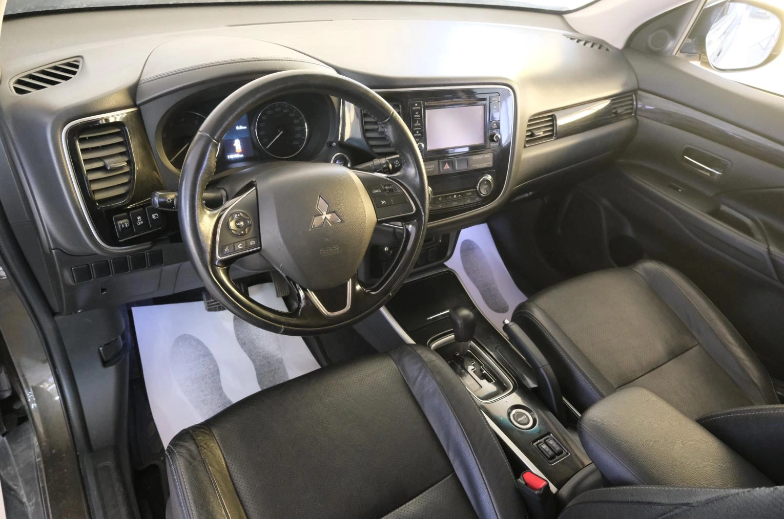 Mitsubishi Outlander 10 из 22