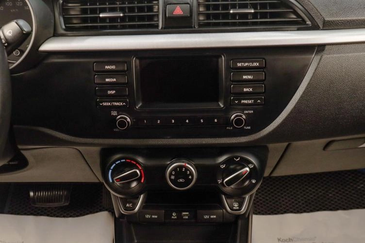 KIA Rio 14 из 18