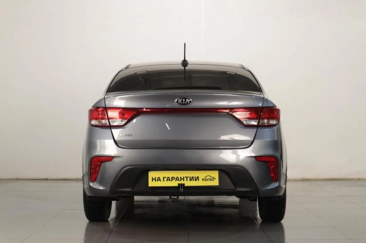 KIA Rio 5 из 6