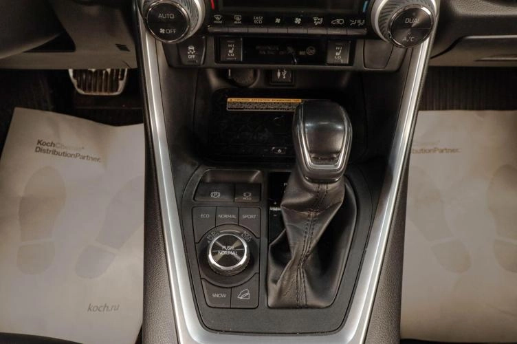 Toyota RAV4 17 из 20