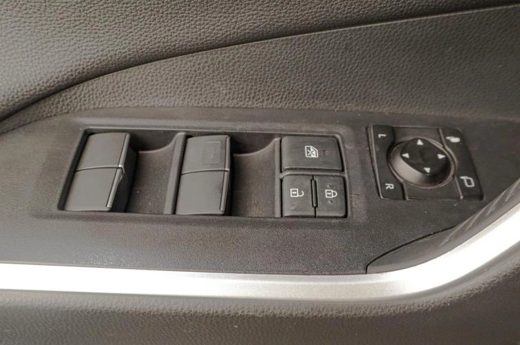 Toyota RAV4 8 из 20