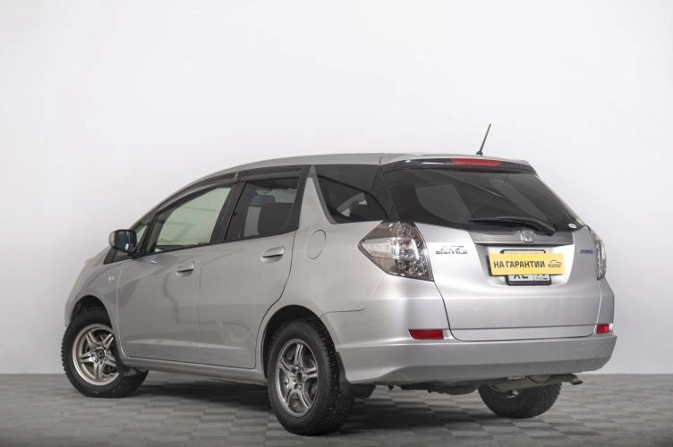 Honda Fit Shuttle 5 из 6