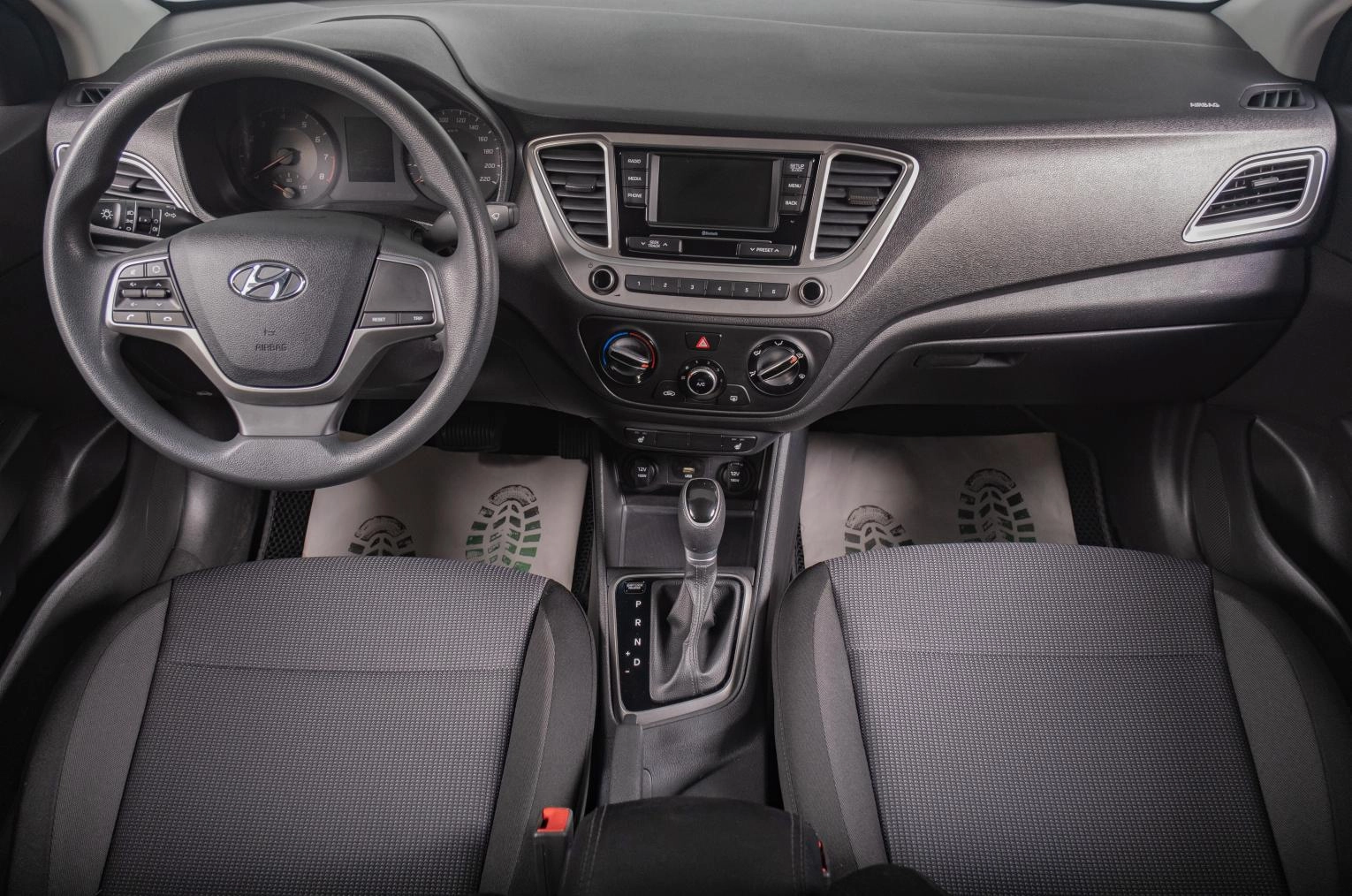 Hyundai Solaris 10 из 18