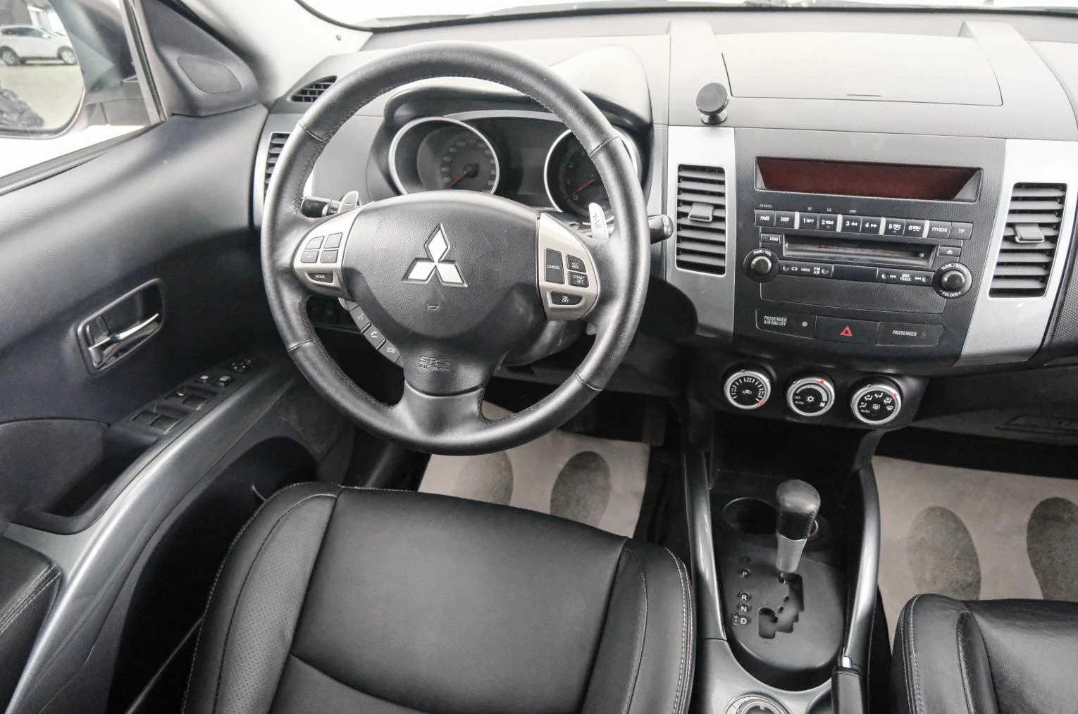 Mitsubishi Outlander 9 из 23