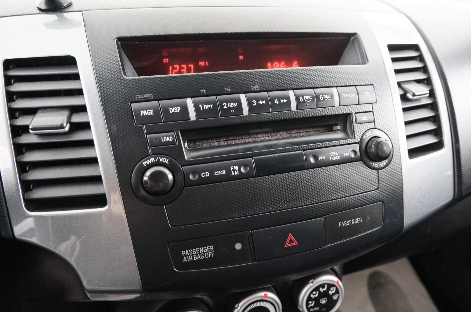 Mitsubishi Outlander 15 из 23
