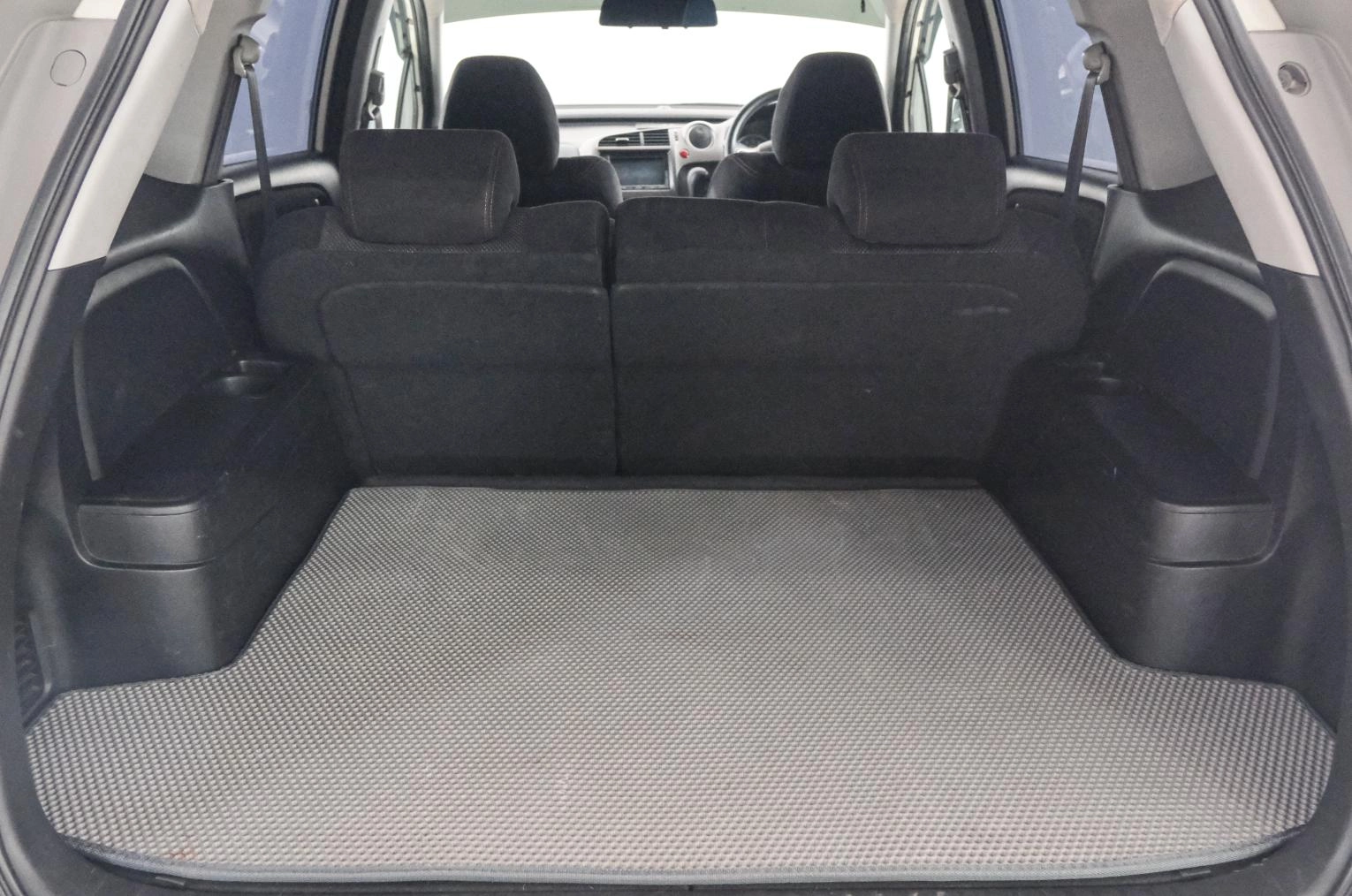 Honda Stream 22 из 22