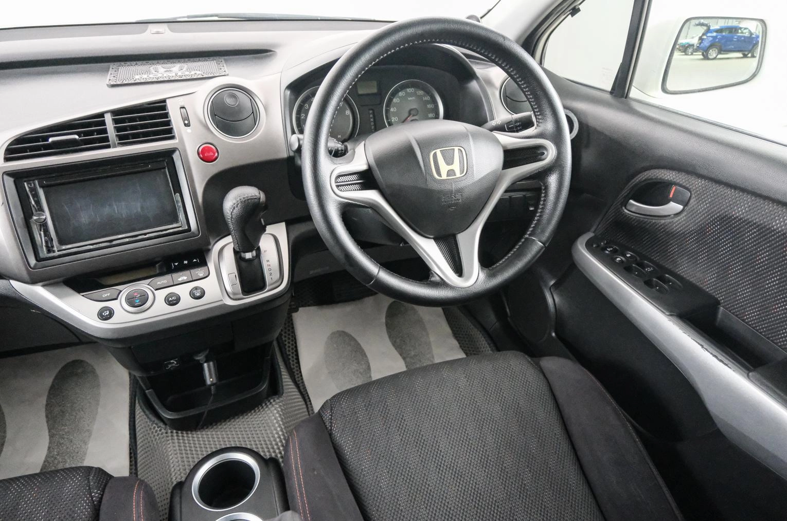 Honda Stream 9 из 22