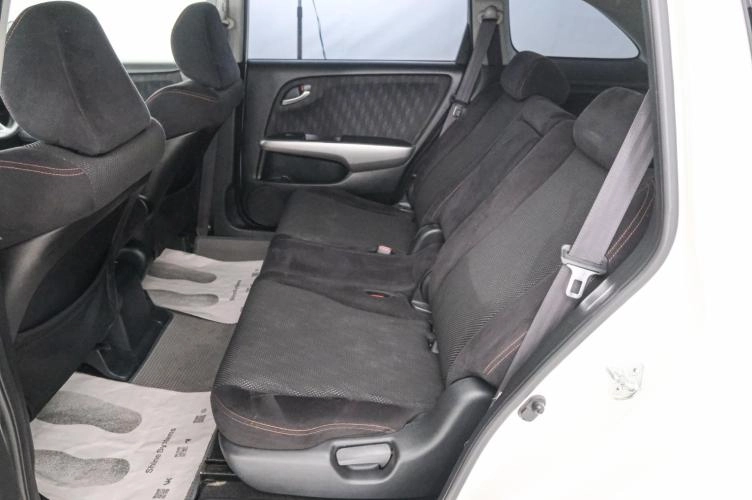 Honda Stream 21 из 22