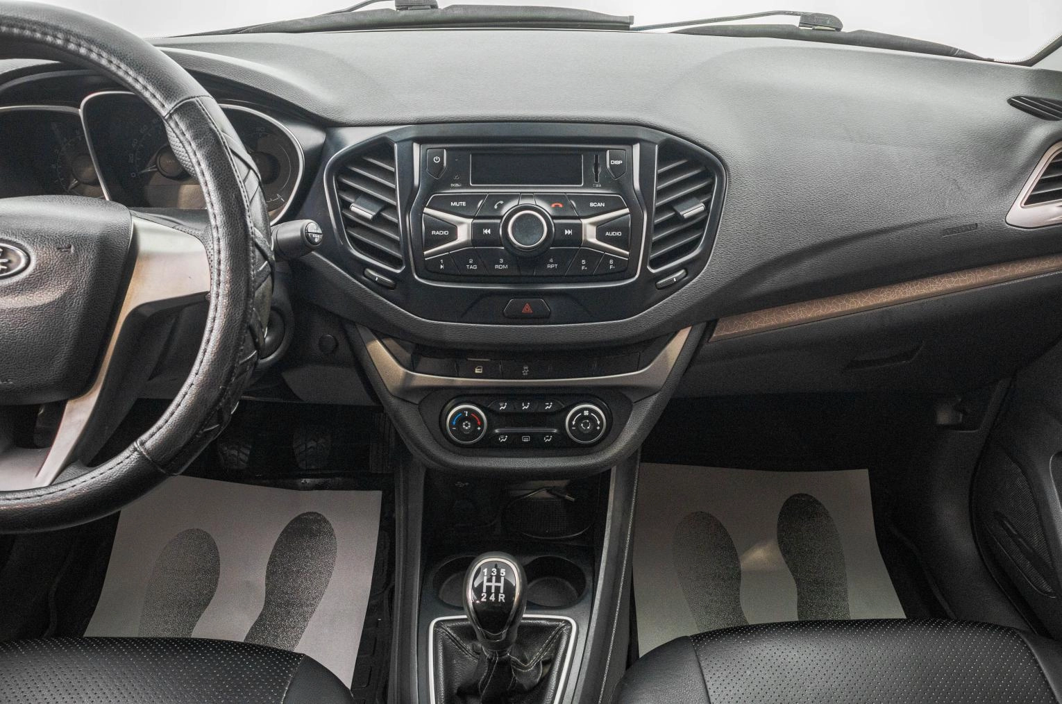 ВАЗ (LADA) Vesta 15 из 23