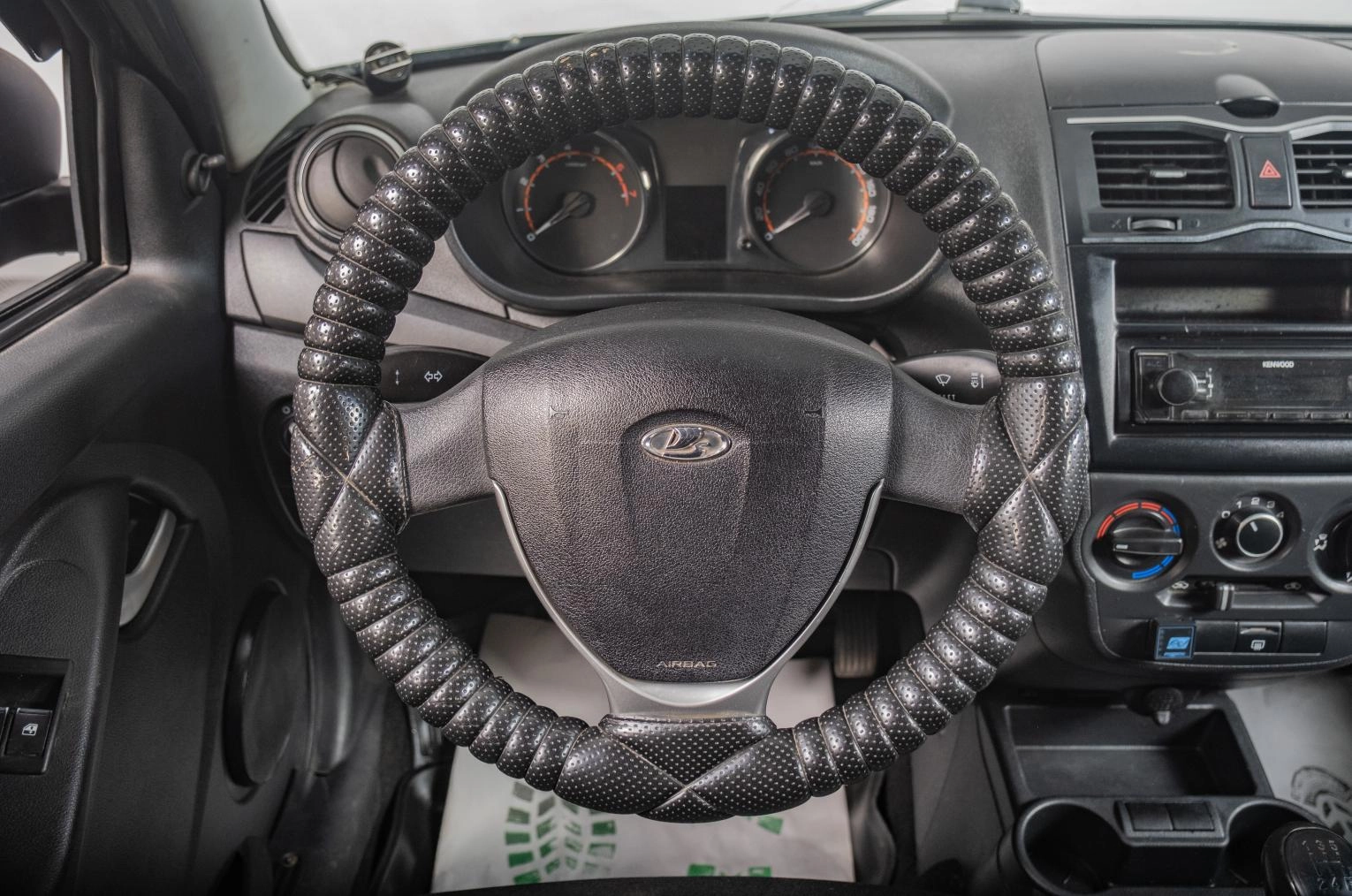 ВАЗ (LADA) Granta 11 из 15