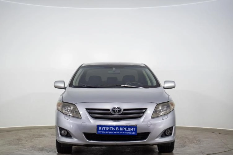 Toyota Corolla 2 из 6