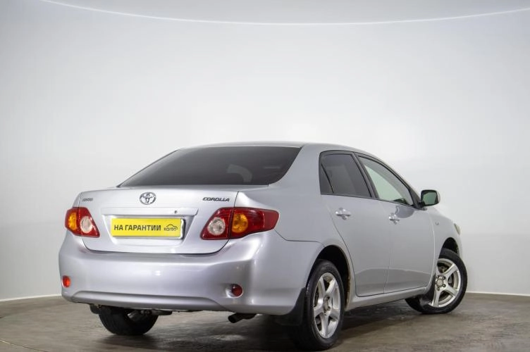 Toyota Corolla 4 из 6