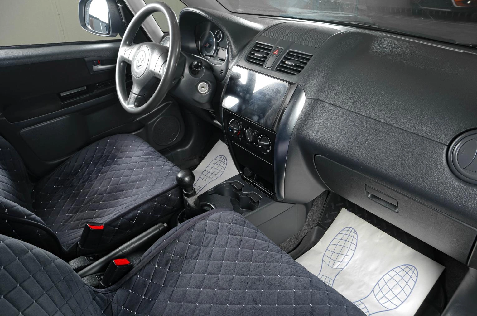 Suzuki SX4 10 из 16