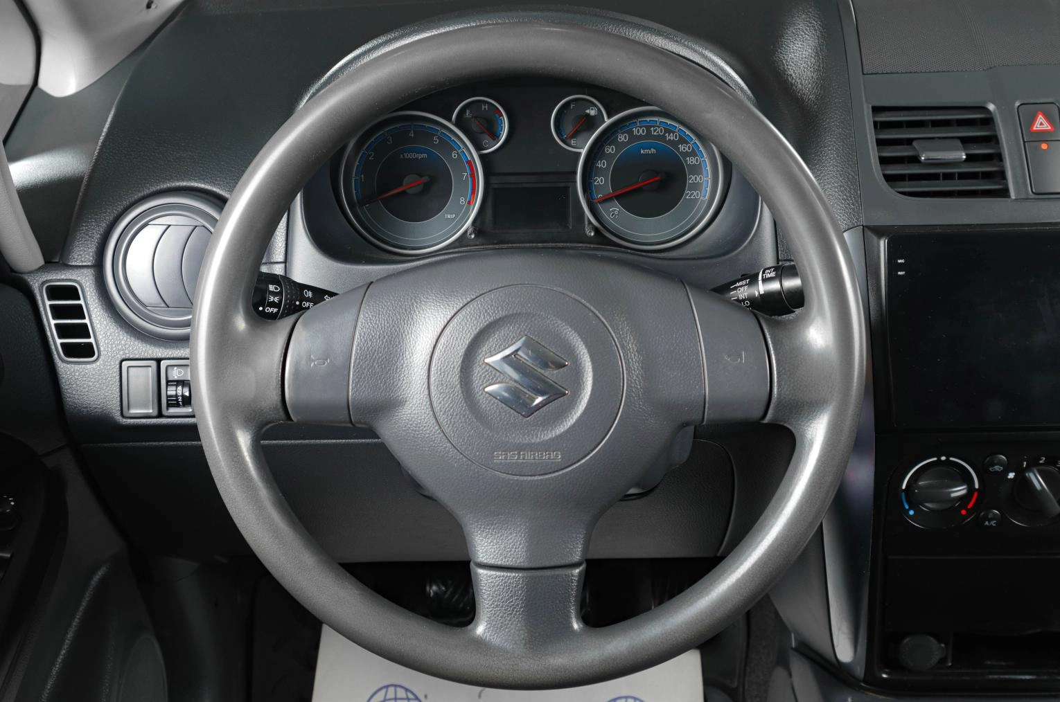 Suzuki SX4 13 из 16