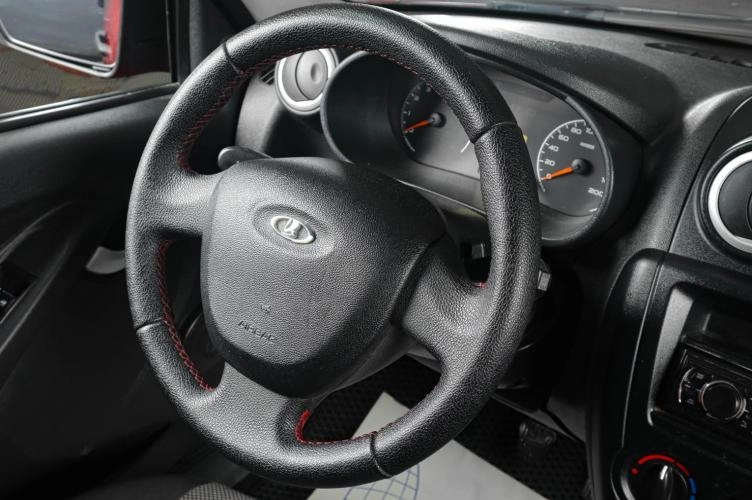ВАЗ (LADA) Granta 11 из 15