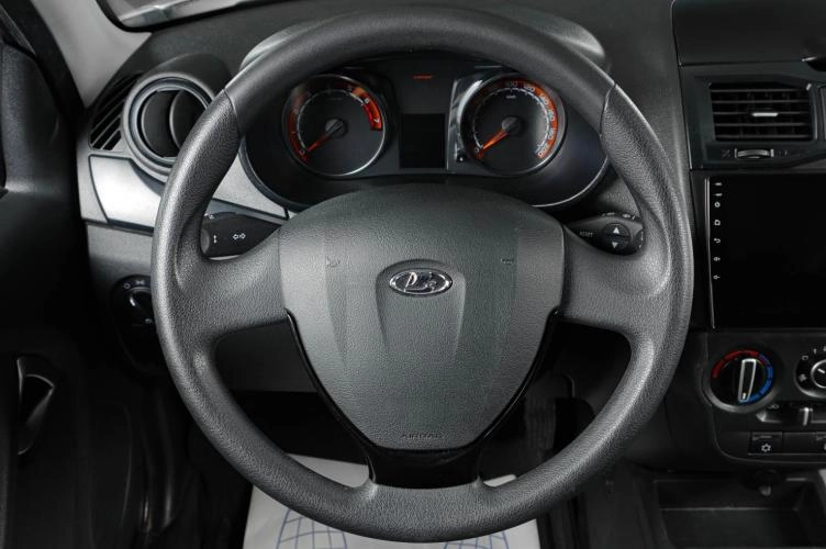 ВАЗ (LADA) Granta Cross 13 из 17