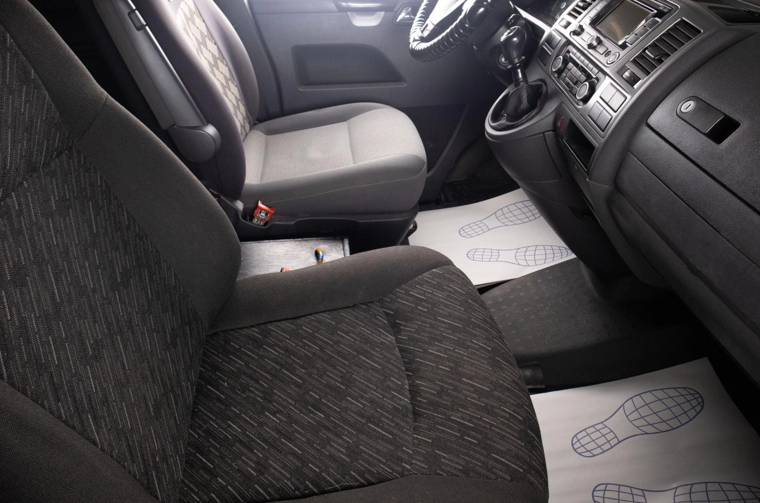 Volkswagen Caravelle 15 из 16