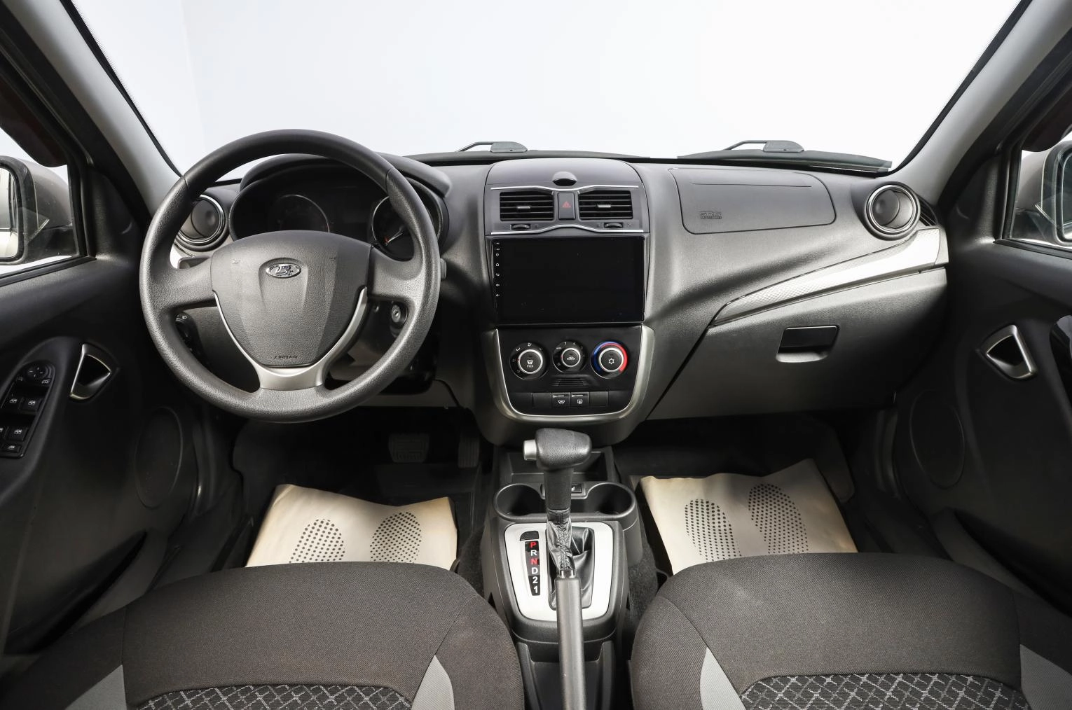 ВАЗ (LADA) Granta 8 из 16
