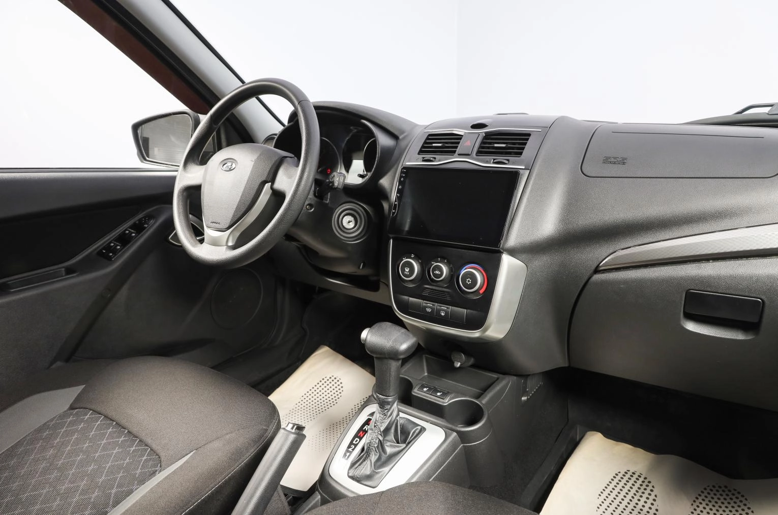ВАЗ (LADA) Granta 9 из 16