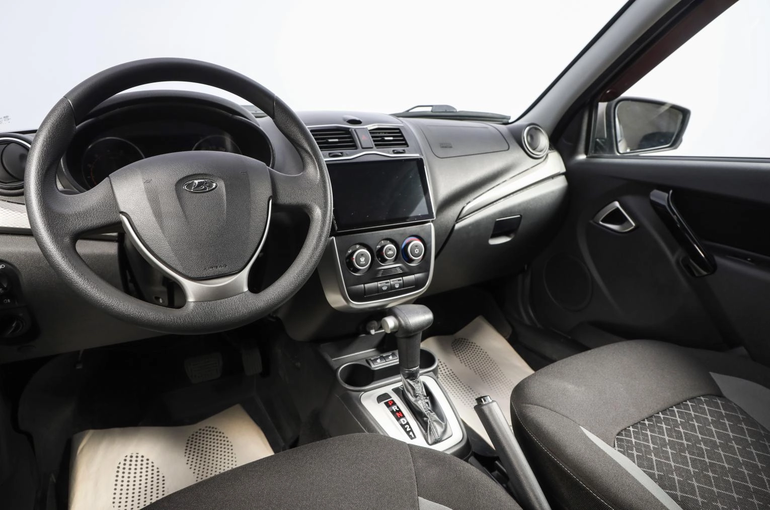 ВАЗ (LADA) Granta 7 из 16