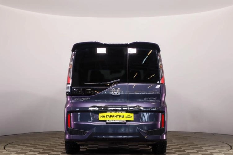 Honda Stepwgn Spada 5 из 6