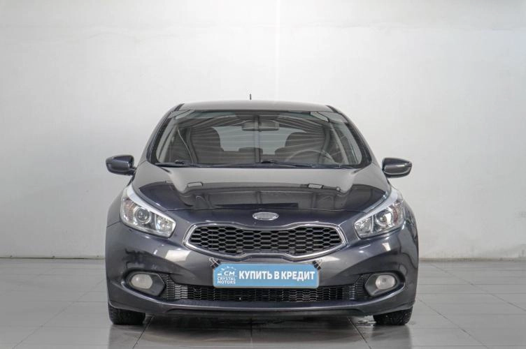 KIA cee'd 2 из 17