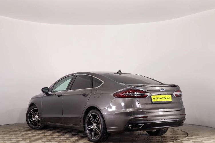 Ford Fusion (North America) 6 из 6
