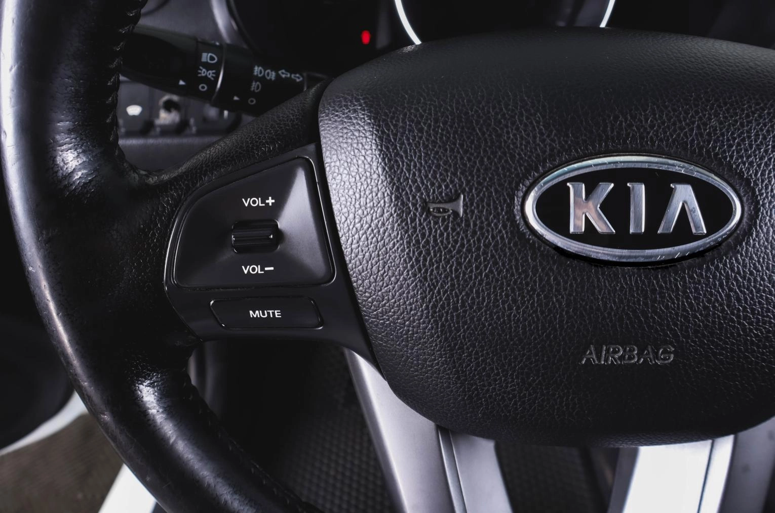 KIA Rio 16 из 23