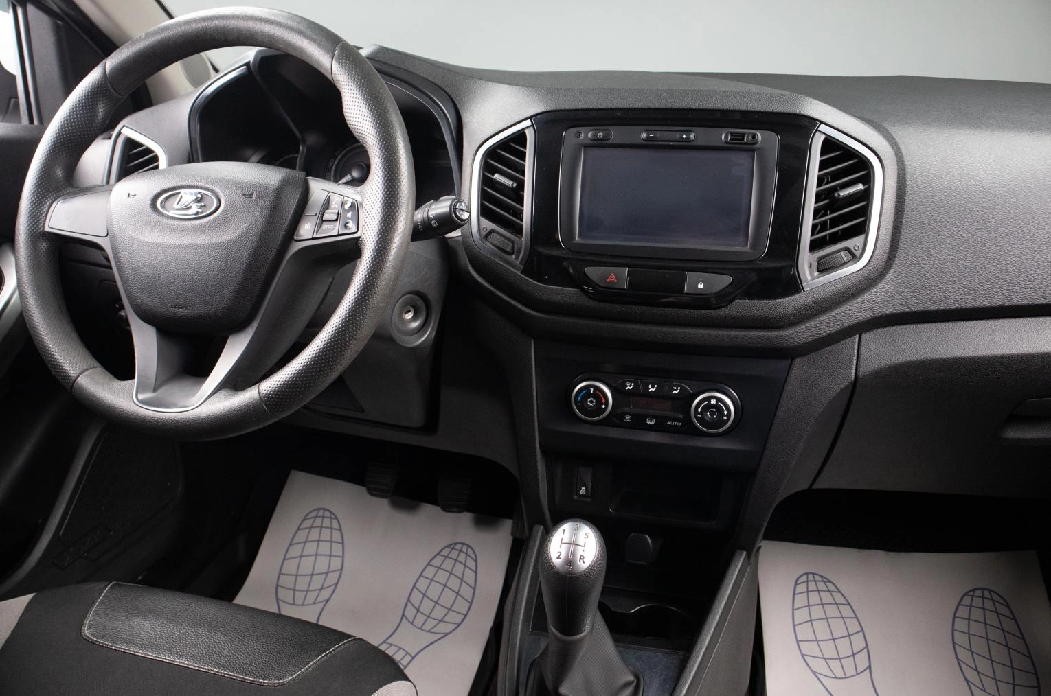 ВАЗ (LADA) XRAY 8 из 18