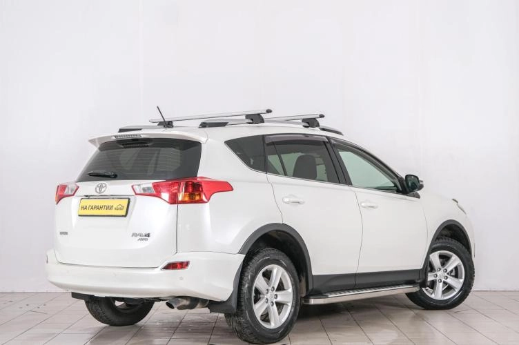 Toyota RAV4 6 из 6