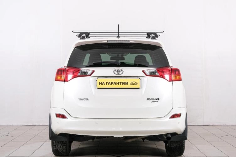 Toyota RAV4 5 из 6