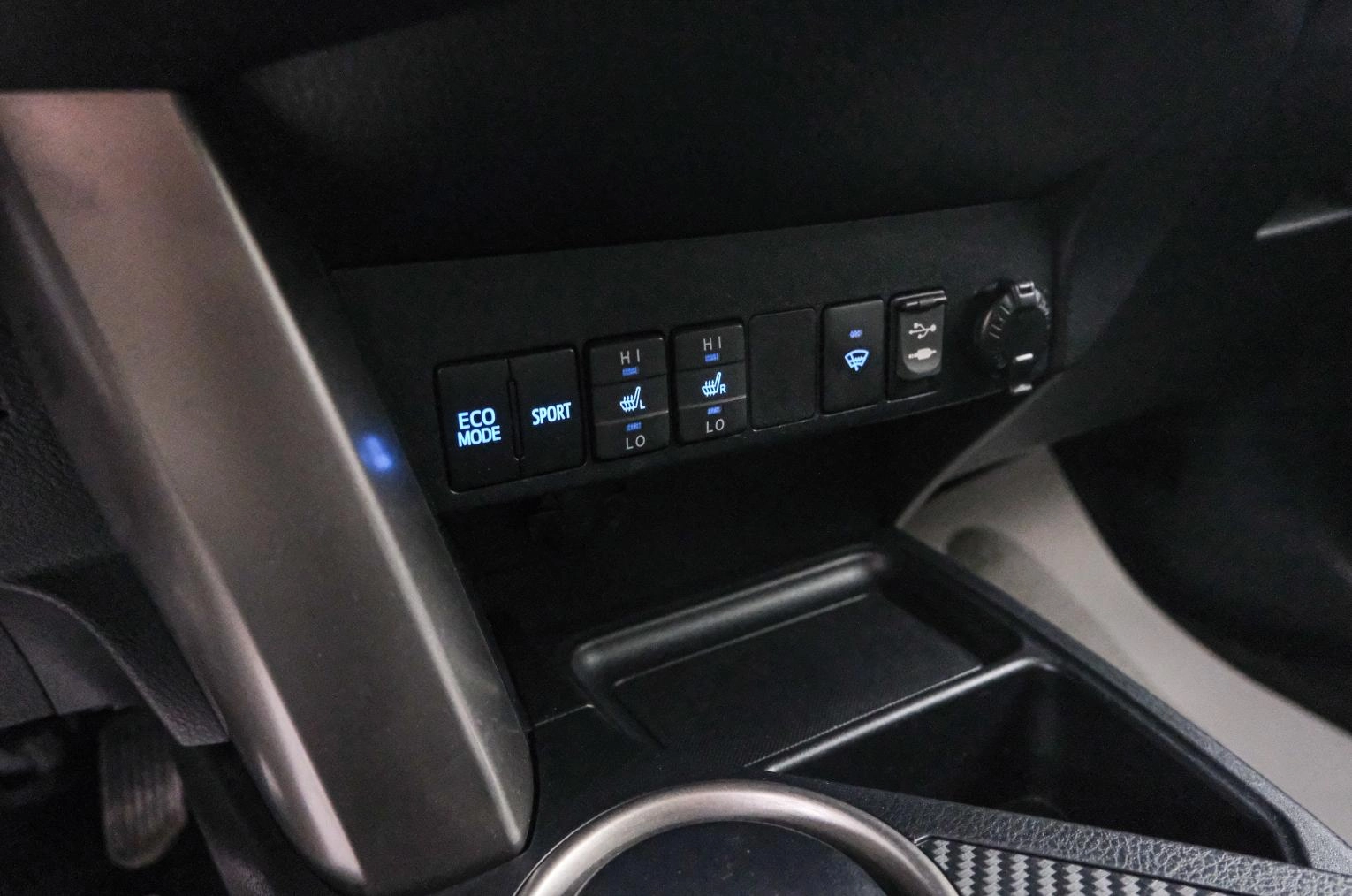 Toyota RAV4 16 из 21