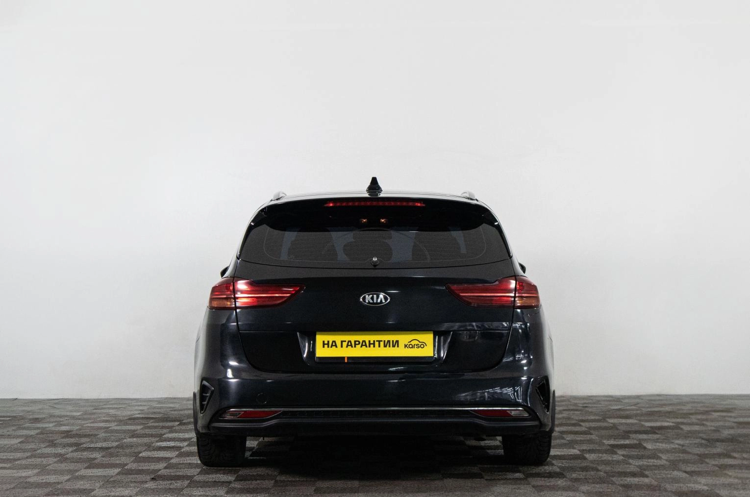 KIA cee'd 5 из 16