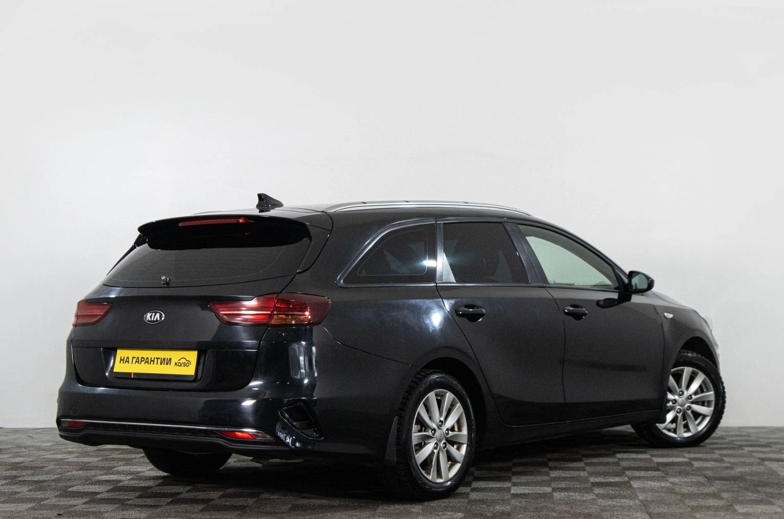 KIA cee'd 6 из 16