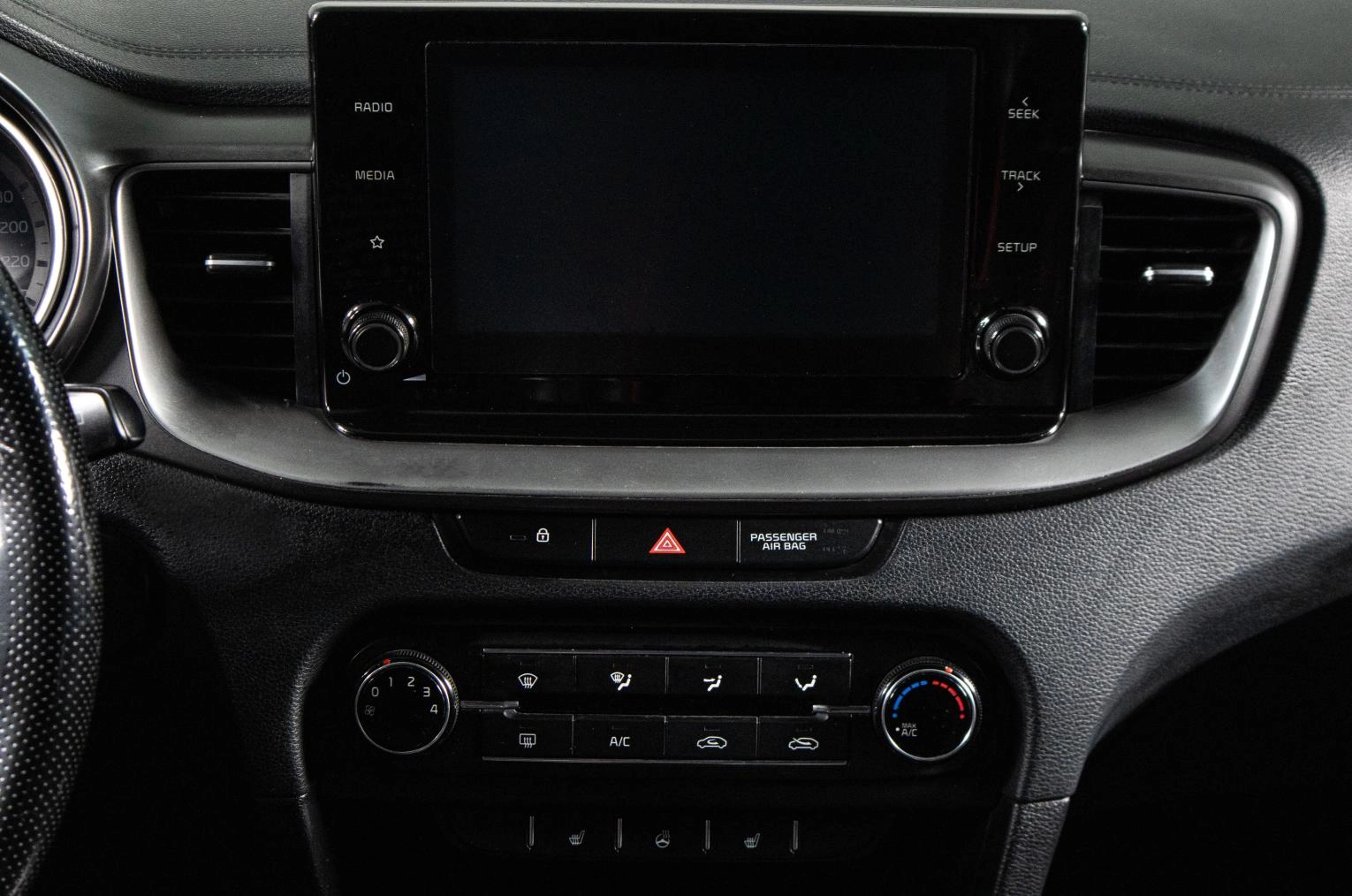 KIA cee'd 13 из 16