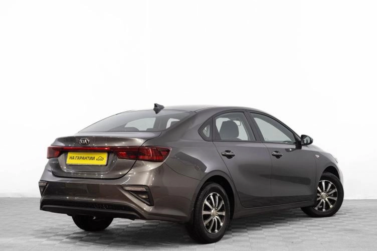 KIA Cerato 4 из 6