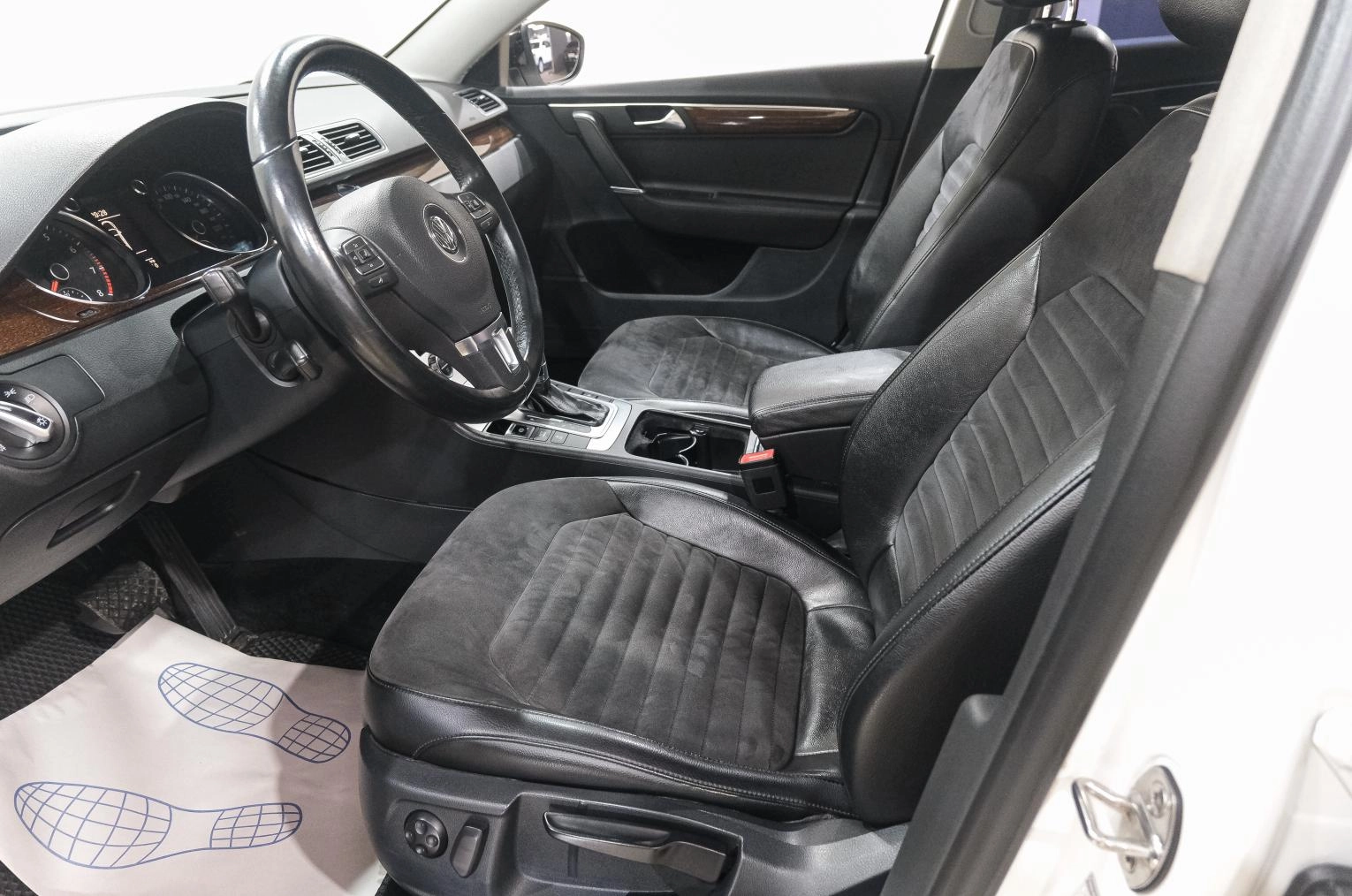 Volkswagen Passat 12 из 36