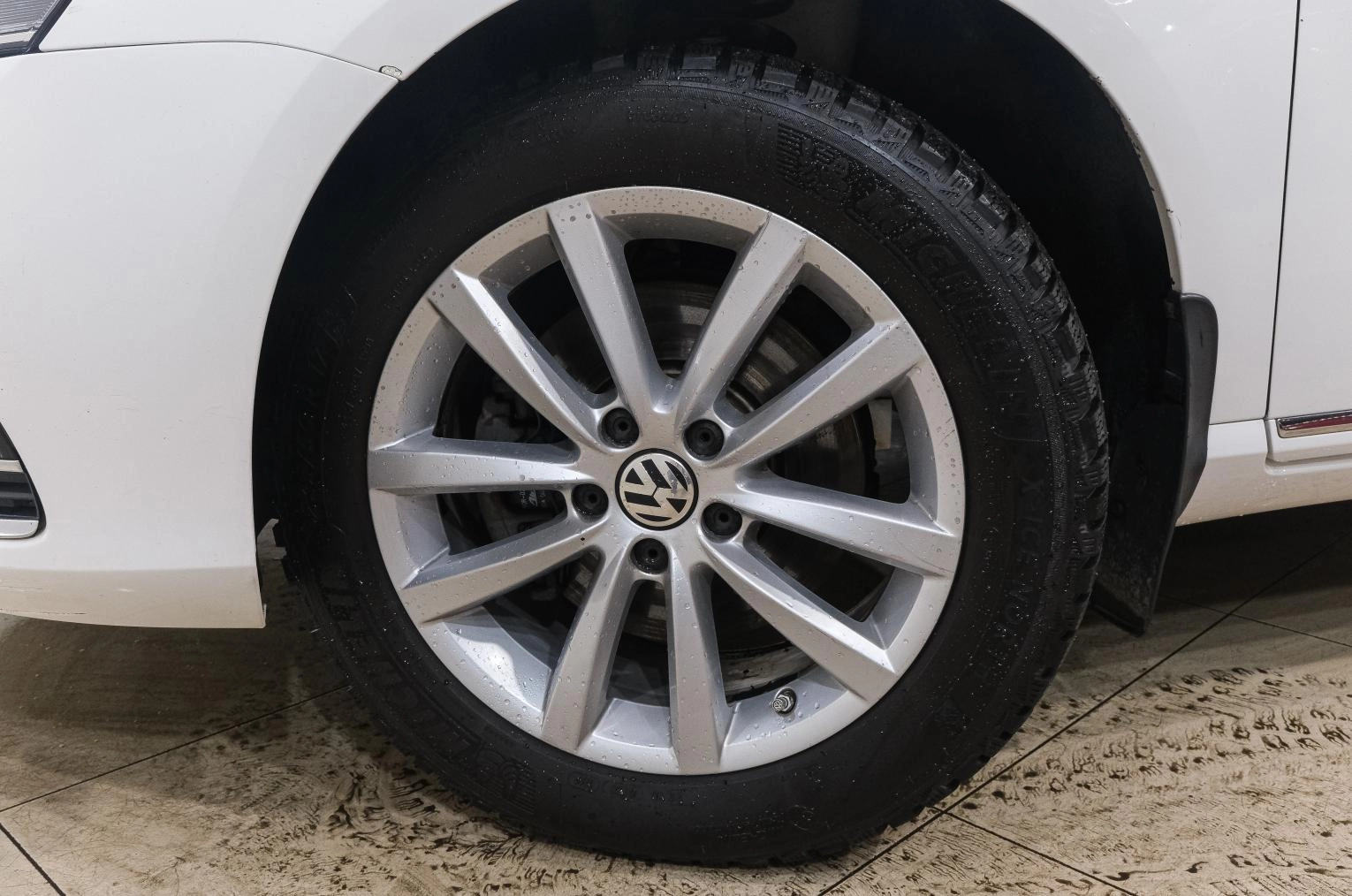 Volkswagen Passat 11 из 36