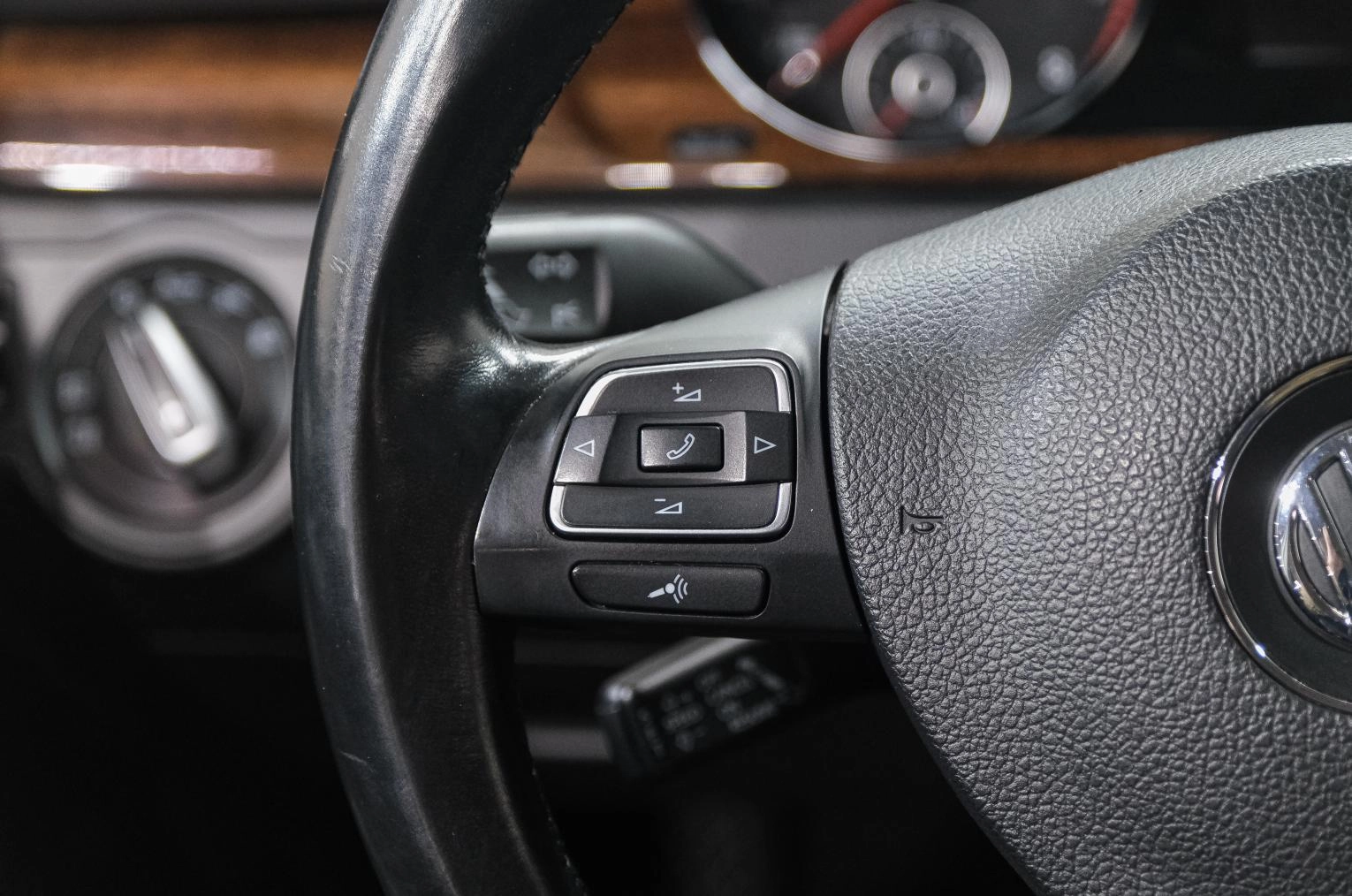 Volkswagen Passat 19 из 36