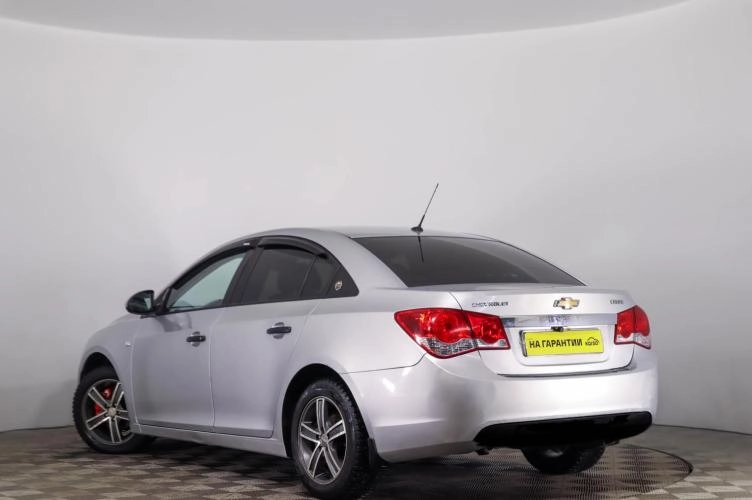 Chevrolet Cruze 6 из 6