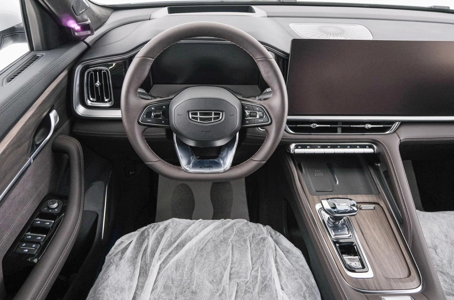 Geely Xingyue L 14 из 25