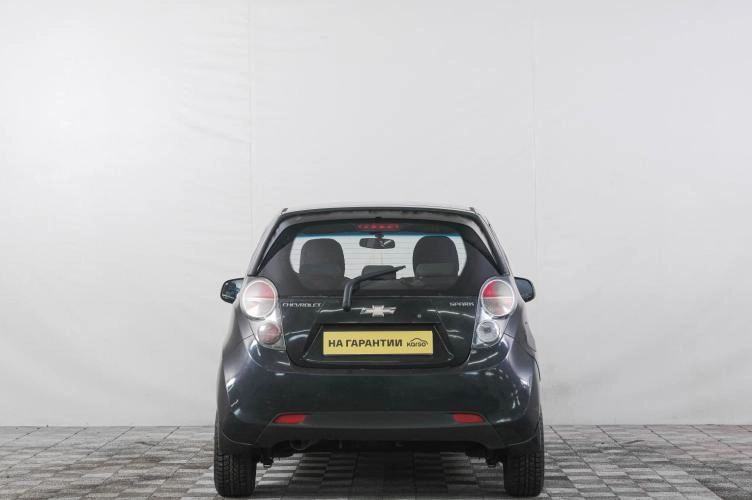 Chevrolet Spark 5 из 6