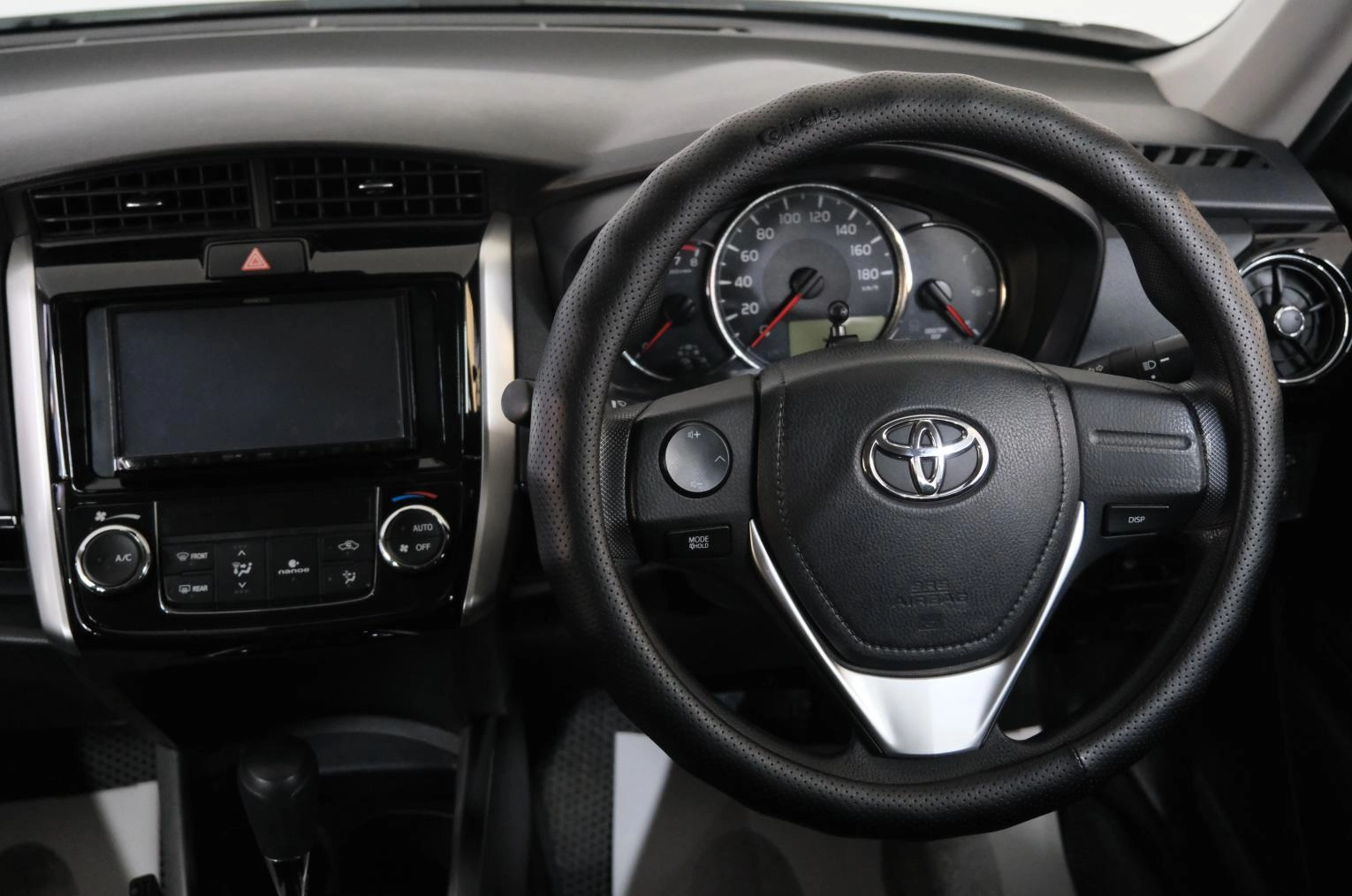 Toyota Corolla Fielder 11 из 20