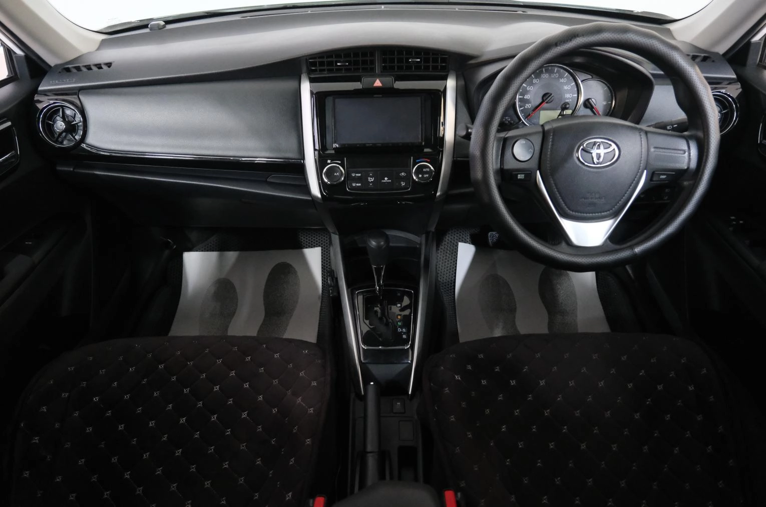 Toyota Corolla Fielder 12 из 20