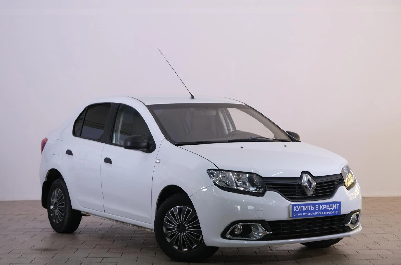 Renault Logan 1 из 18