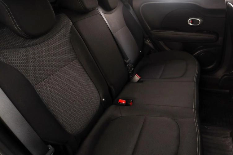 KIA Soul 17 из 19