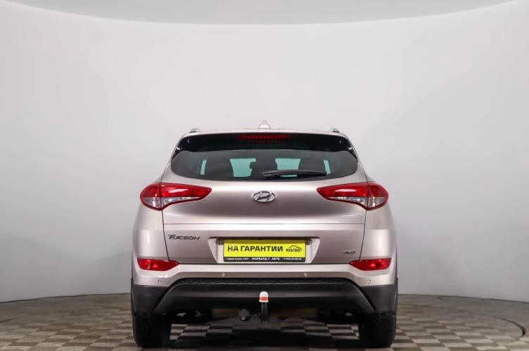 Hyundai Tucson 5 из 6