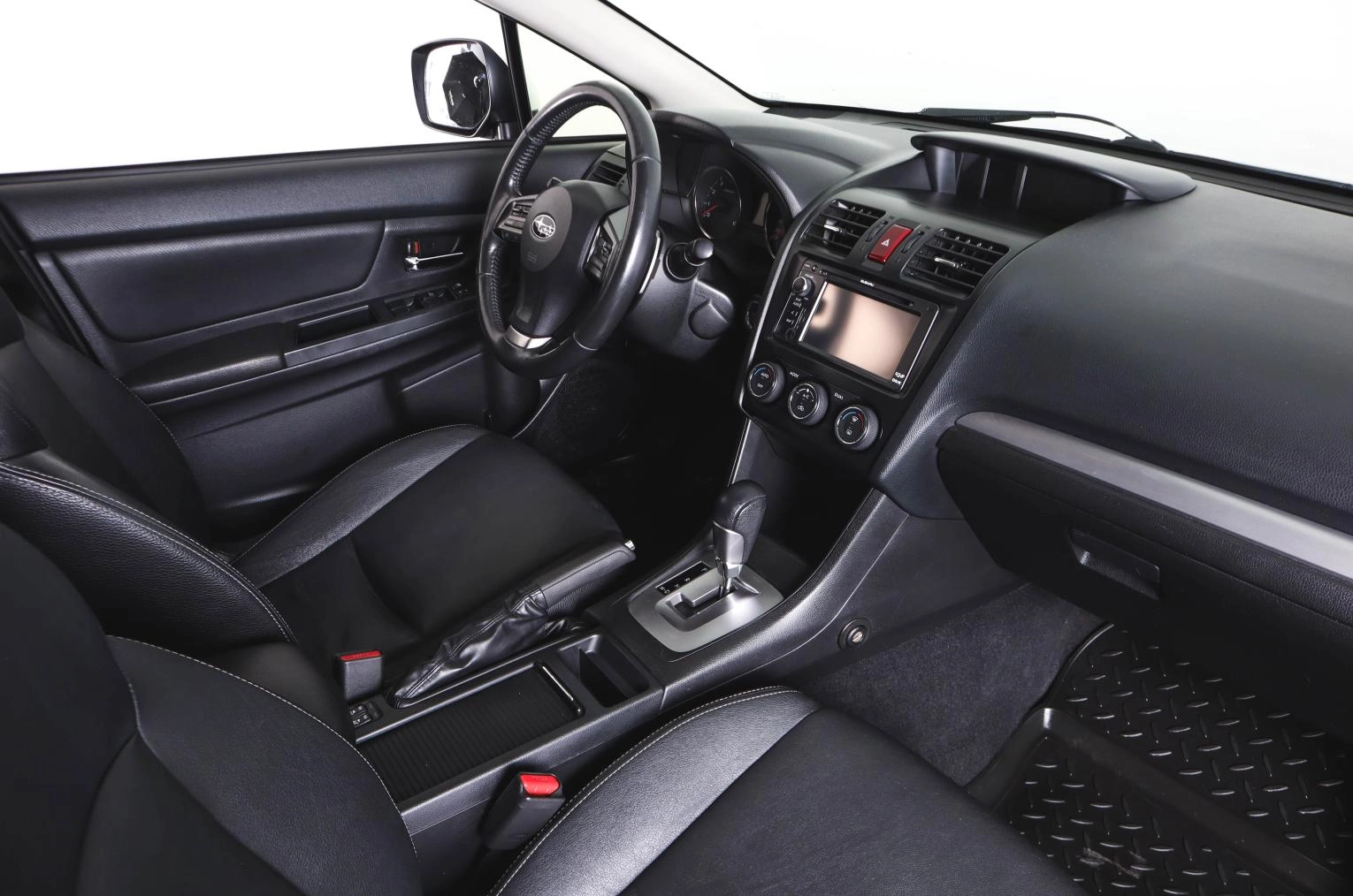 Subaru XV 13 из 28