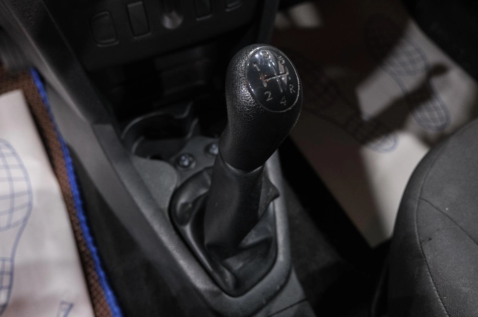 Renault Logan 19 из 23